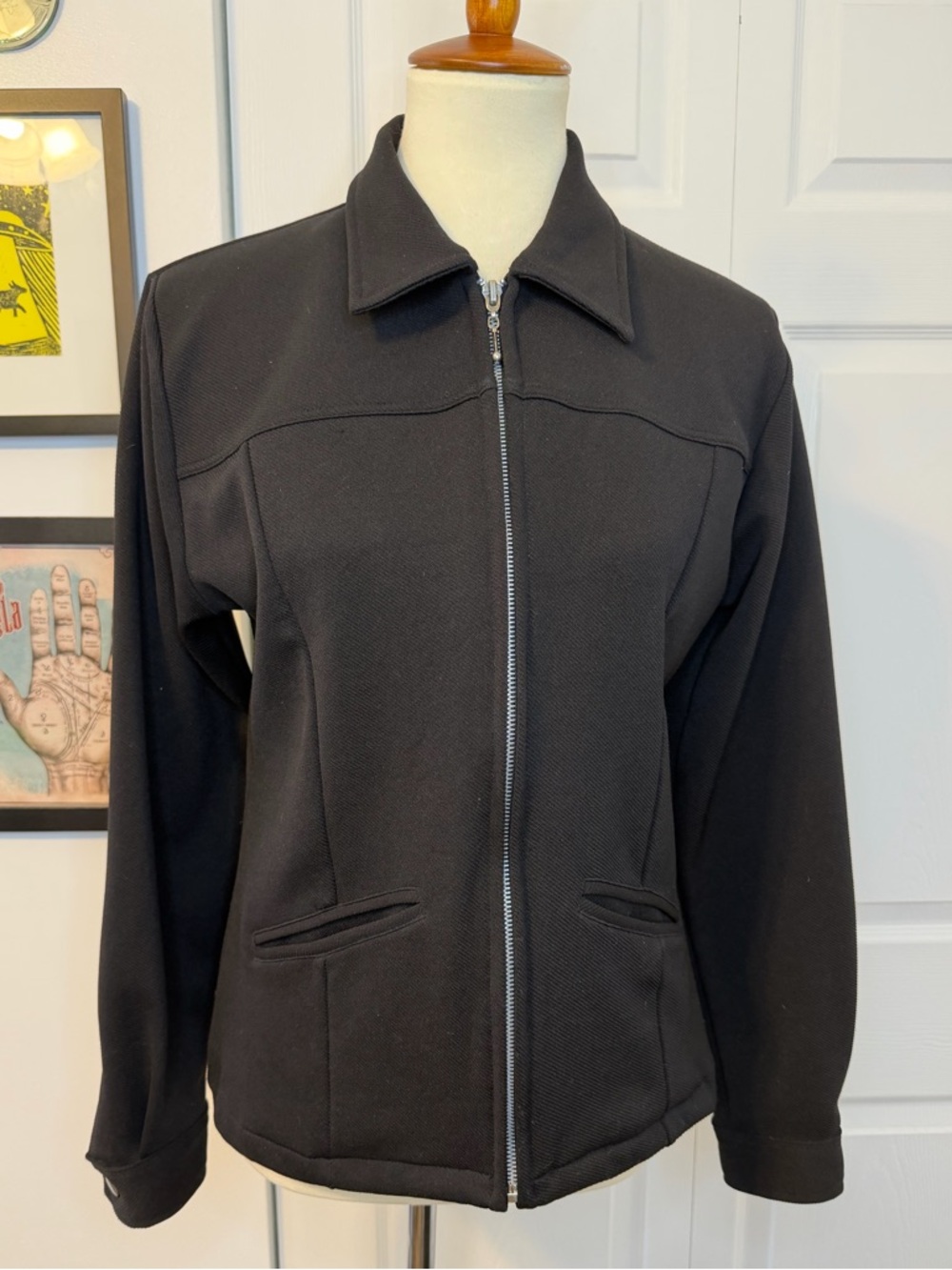 Vintage 90’s Free People Jacket
EUC